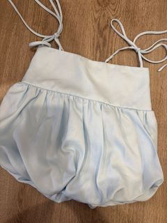 (Category: ) located in . Submitted by preloved_011 (Listing ID 1437680089, Image 1). Description: .