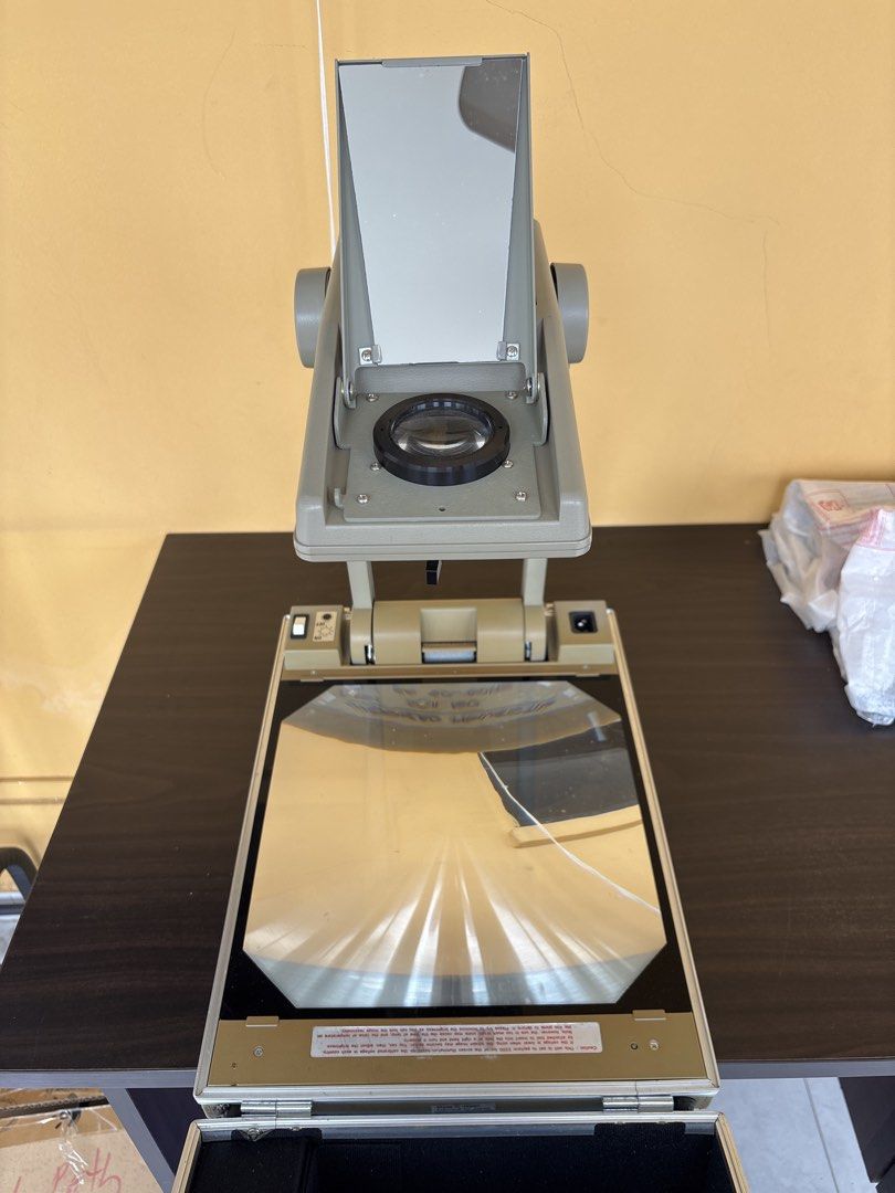 Lioner LP-851 Overhead Projector452901704786268161