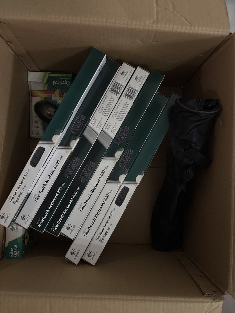 Logitech NewTouch Keyboard 200 USB452782952767836161