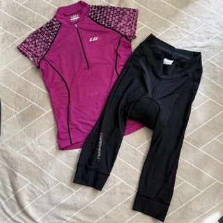 (Category: ) located in . Submitted by taycodissimo_apparel (Listing ID 1437633239, Image 1). Description: .