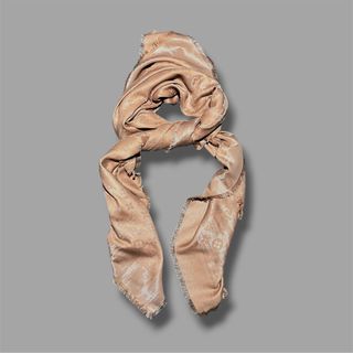 (Category: ) located in . Submitted by rndm.wears (Listing ID 1437736966, Image 1). Description: .