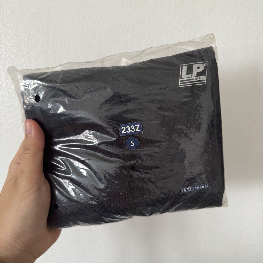 LP SUPPORT 233Z Ace Compression Short Sleeve Top 20pcs Bundle (Category: Braces, Support & Protection) located in Manila. Submitted by miskym (Listing ID 1437602404, Image 2). Description: Wholesale Price: 1,905.00/ea for 20pcs 2,024.00/ea for 10pcs 2,143.00/ea for 5pcs Retail Price: 2,381.00 Please refer to size chart for measurements Only S size available at the moment ONHAND & READY TO SHIP! — • Improve muscular efficiency • Offer extreme comf