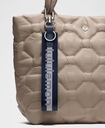 Lululemon Never Lost Keychain (Category: Other Accessories) located in Las Pinas. Submitted by excess2go (Listing ID 1437629428, Image 2). Description: Keep your keys close at hand by clipping them to your favourite bag. Dimensions: W 4.4cm x H 30.5cm (1.7" x 12") Php 1400 each .