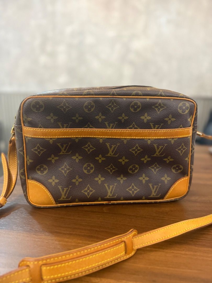 LV Trocadero Sling Bag (Category: Luxury Bags & Wallets) located in Bacolod City. Submitted by luxxcollectionsbytetz (Listing ID 1437644144, Image 1). Description: Plus SF via LBC .