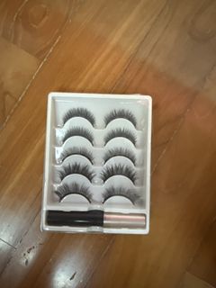 (Category: ) located in . Submitted by cherryparfait (Listing ID 1437606109, Image 1). Description: .