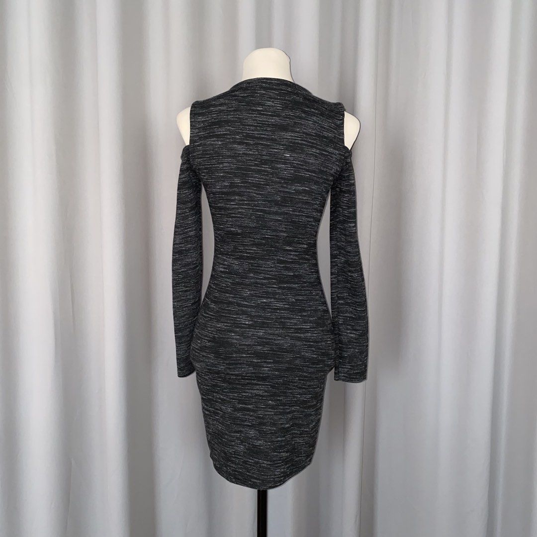 mango cold shoulder longsleeve dress (Category: Dresses) located in Muntinlupa City. Submitted by declutterwithkk (Listing ID 1437721835, Image 2). Description: - mango cold shoulder longsleeve dress - dark grey w/ marled texture - bodycon fit.
