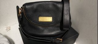 (Category: ) located in . Submitted by mamimbiz (Listing ID 1437703501, Image 1). Description: .