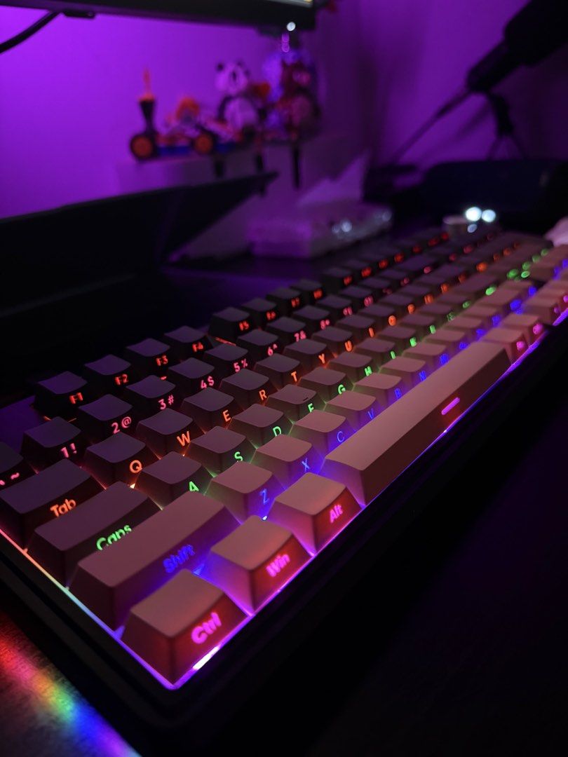 Mechanical Keyboard with RGB Lighting453335099051223040