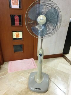 (Category: ) located in . Submitted by hvhren1 (Listing ID 1437630762, Image 1). Description: .