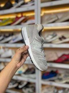(Category: ) located in . Submitted by soletrip_footwear_trading (Listing ID 1437653556, Image 1). Description: .