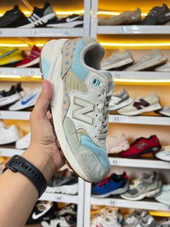 (Category: ) located in . Submitted by soletrip_footwear_trading (Listing ID 1437593110, Image 1). Description: .