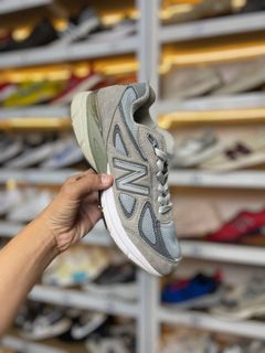 (Category: ) located in . Submitted by soletrip_footwear_trading (Listing ID 1437654534, Image 1). Description: .