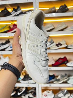 (Category: ) located in . Submitted by soletrip_footwear_trading (Listing ID 1437626046, Image 1). Description: .