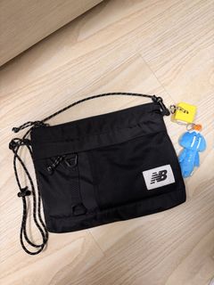 由 coconut____ (刊登 ID 1437733669，圖片 1) 提交，位於 的 (類別：)，說明：。