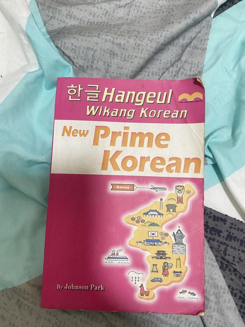 Prime Korean Textbook (Category: Textbooks) located in Pila. Submitted by ravenlizabeth (Listing ID 1437625982, Image 1). Description: - New Prime Korean textbook for beginners. - Covers reading, writing Hangeul, and basic grammar. - Includes chapters on basic expressions, family, and dates. - Authored by Johnson Park. - Ideal for learning essential Korean. Gcash mop Jnt mod.