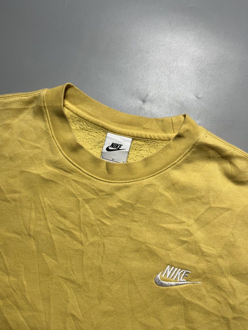 Nike Club Fleece (Category: Coats, Jackets and Outerwear) located in General Santos City (Dadiangas). Submitted by arjay_genita (Listing ID 1437736786, Image 2). Description: Nike Club Fleece ‼️Size Large to XL (24/26) ‼️Excellent condition ‼️Color rate 9.5./10 ‼️No issue .