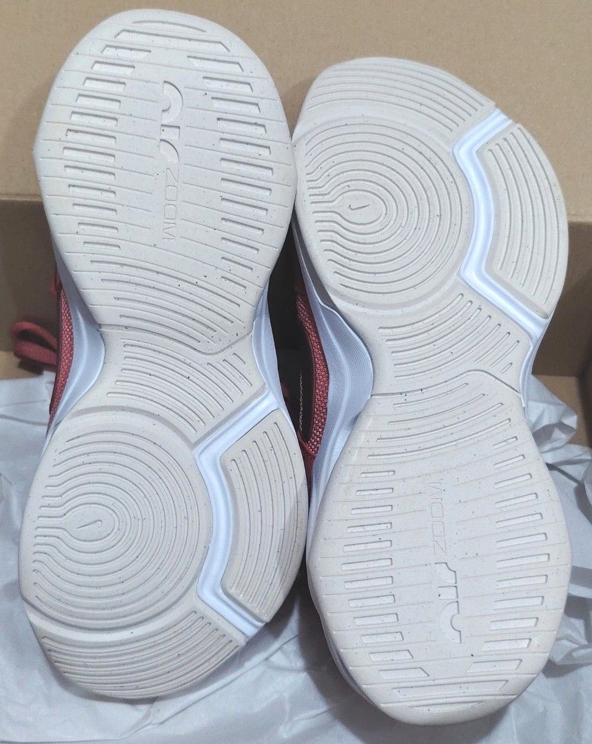 Nike Zoom Bella 6 (Category: Sneakers) located in Manila. Submitted by swiftearth-2b11 (Listing ID 1437681941, Image 3). Description: Authentic Nike Zoom Bella 6 Color: Adobe Size: 5.5 Unused like brand new RFS: Wrong size Meet-up within: Calamba, Cabuyao, Santa Rosa, Binan, San Pedro Lalamove fee should be shouldered by the buyer.