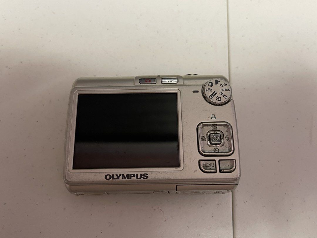 Olympus FE-270 Digital Camera (Category: Cameras) located in Tarlac. Submitted by tatumrica26185 (Listing ID 1437678814, Image 2). Description: - UNTESTED.