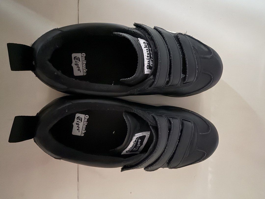 Onitsuka Tiger Platform Sneakers (Category: Sneakers) located in Quezon City. Submitted by llimc (Listing ID 1437618882, Image 2). Description: - Black Onitsuka Tiger platform sneakers - Velcro straps - Features the Onitsuka Tiger logo - Size: 24.0 CM / Euro 38 / US 7 / UK 5 / BR 36 - No box .