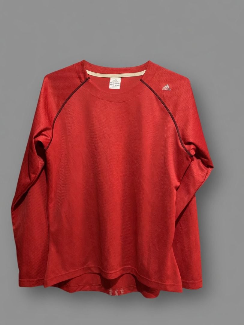 ORIGINAL ADIDAS SWEAT SHIRT RED (Category: Tshirts & Polo Shirts ) located in Baguio. Submitted by mrbondad (Listing ID 1437637545, Image 1). Description: Size BUST: 44 inches LENGTH: 28 inches ✅ Slightly used ✅ Good condition ✅ No major issues ✅ Ready to wear 📍 RFS: Decluttering 💬 Message me for more details/photos. Open for sure buyers only..