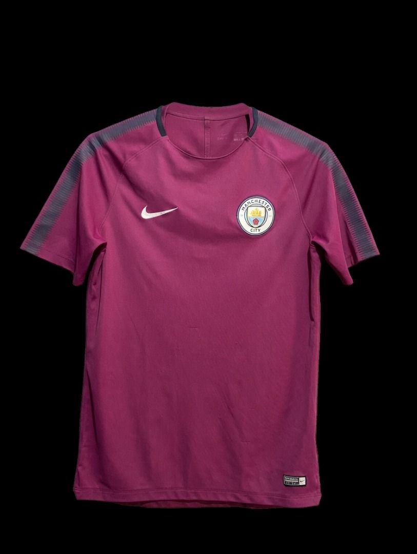 ORIGINAL NIKE DRI FIT MAGENTA (Category: Tshirts & Polo Shirts ) located in Baguio. Submitted by mrbondad (Listing ID 1437635308, Image 1). Description: Size BUST: 39 inches LENGTH: 30 inches ✅ Slightly used ✅ Good condition ✅ No major issues ✅ Ready to wear 📍 RFS: Decluttering 💬 Message me for more details/photos. Open for sure buyers only. .