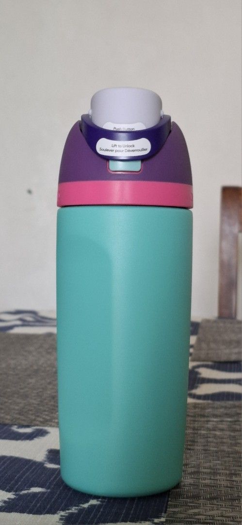 Owala FreeSip Water Bottle (16 oz) (Category: Water Bottles & Tumblers) located in Las Pinas. Submitted by excess2go (Listing ID 1437622896, Image 1). Description: 16oz stainless steel, insulated bottle Triple layer insulated Leak-proof lid Patented FreeSip spout with a built-in straw that lets you sip or swig BPA, lead, and phthalate-free Wide opening for cleaning and adding ice Convenient carry loop that also doubles as a lock when closed Dishw