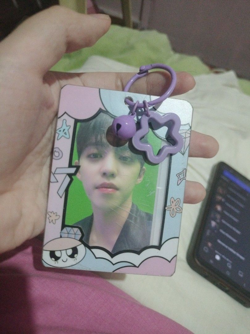 Photocard holder with free scoups pc (Category: K-Wave Merchandise) located in Paranaque City. Submitted by chechein_shop (Listing ID 1437738167, Image 1). Description: Poca holder with free pc.