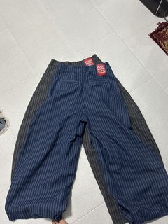 (Category: ) located in . Submitted by uwuhello (Listing ID 1437602743, Image 1). Description: .