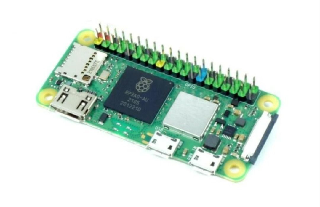Raspberry Pi Zero W with Case453347989825136640