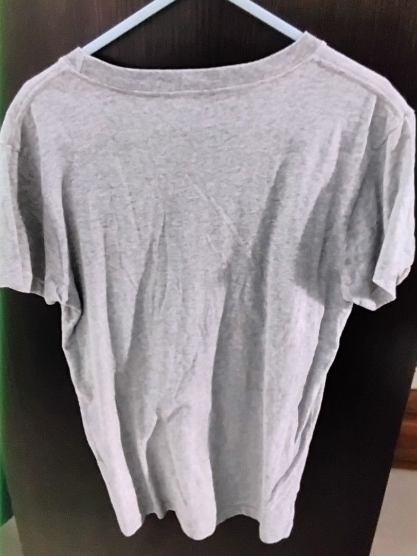 Roxy Tee （分類：T-shirt）位於 Hong Kong。 由 cleannn 提交（商品編號 1437670899，圖片 2）。簡介： 香港郵政 HONG KONG POST 順豐到付 SF EXPRESS。