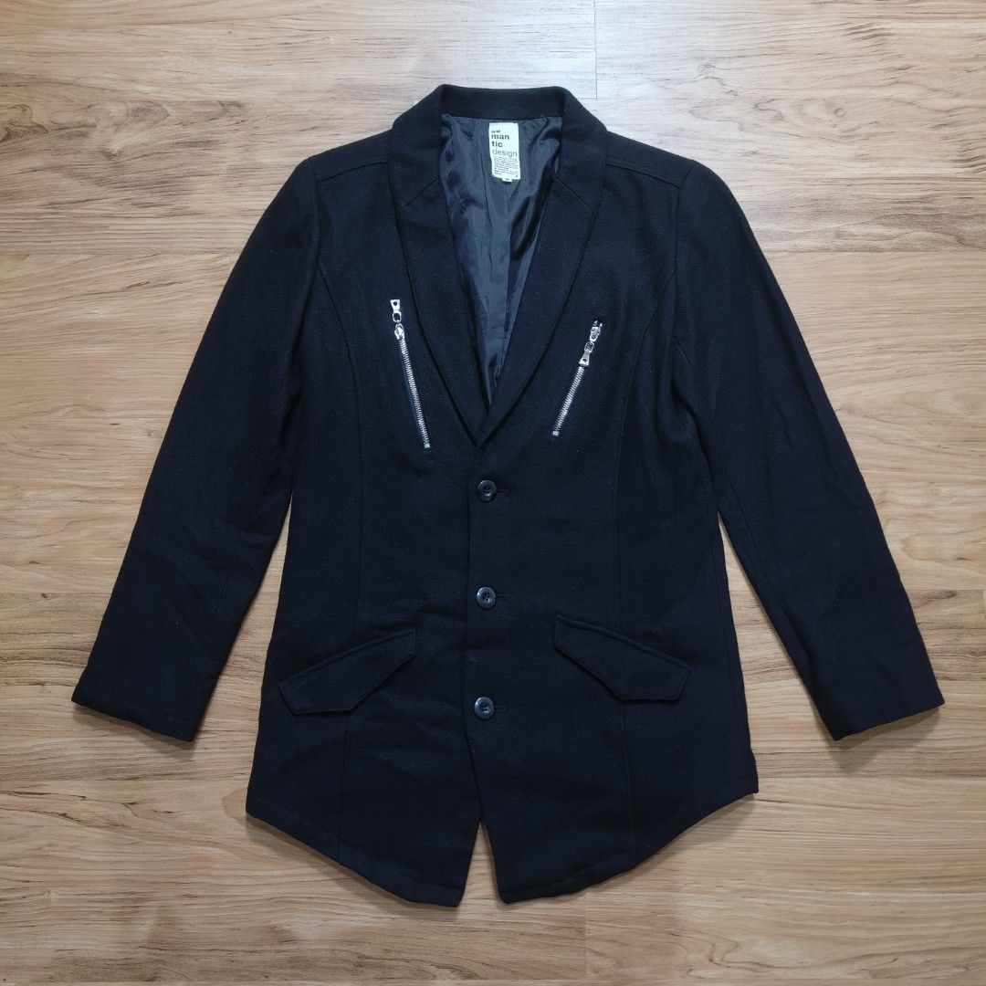 SEMANTIC DESIGN BLAZER JACKET (Category: Coats, Jackets and Outerwear) located in Klang. Submitted by hiphop_locker (Listing ID 1437726994, Image 1). Description: Condition 9/10 Size M Pit 19 Length 30 RM85 INC POSTAGE ✅ . QRPAY & SPAYLATER ACCEPTED ✅.