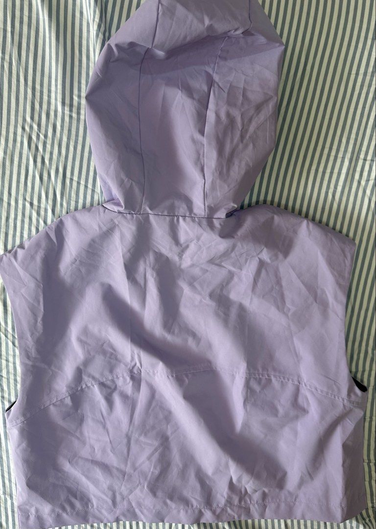 SHEIN windbreaker crop vest (Category: Coats, Jackets and Outerwear) located in Quezon City. Submitted by tan__k (Listing ID 1437625904, Image 3). Description: unused, washed, removed tags Size Small color lilac with Hood – protection from rain and wind. Shell: 90% polyester, 10% TPU Lining: 100% polyester.