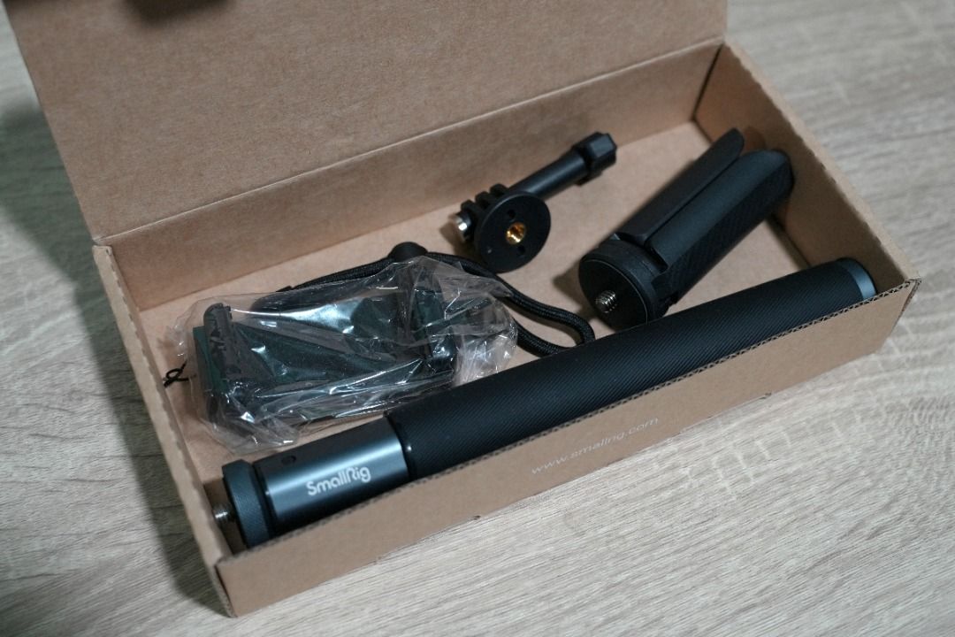 SmallRig Invisible Selfie Stick with Accessories | 5403 (Category: Tripods & Monopods) located in La Trinidad. Submitted by giftstorage (Listing ID 1437752213, Image 2). Description: SmallRig Invisible Selfie Stick with Accessories | 5403 RFS: Not Used Price slightly negotiable Not available for swap Located in La Trinidad, Benguet; available for meetup in nearby locations Also open for LBC shipping (COD and COP) and J&T shipping (Bank Transfer);