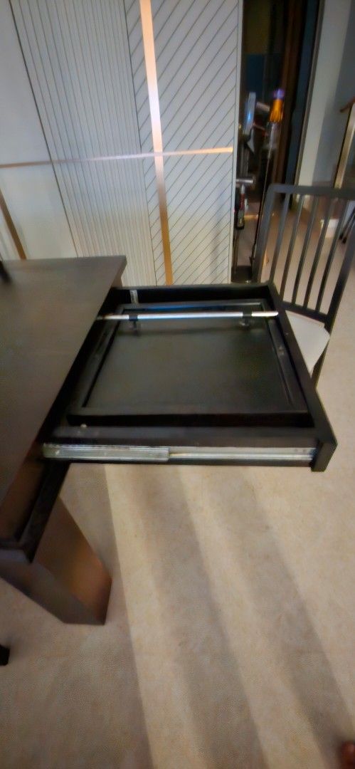 Dining table (Category: Tables & Sets) located in Singapore. Submitted by miralho (Listing ID 1437584921, Image 3). Description: - Sizeable solid wood, able with 2 extensions - 180x100 cm with 2x50cm extension -Requires some small restoration due to sun bleaching - Six chairs are available (additional $90) - Available for pick up.
