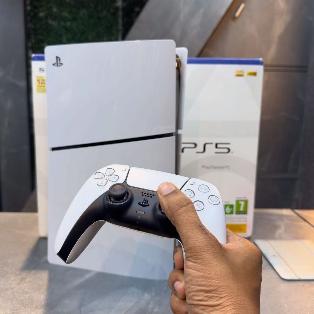 Sony PlayStation 5 Console (Category: PlayStation) located in Pasig City. Submitted by redhot16 (Listing ID 1437732264, Image 2). Description: - PlayStation 5 console - Includes original box - Supports 4K HDR - 1-year warranty - Age rating: 6+ and 7.