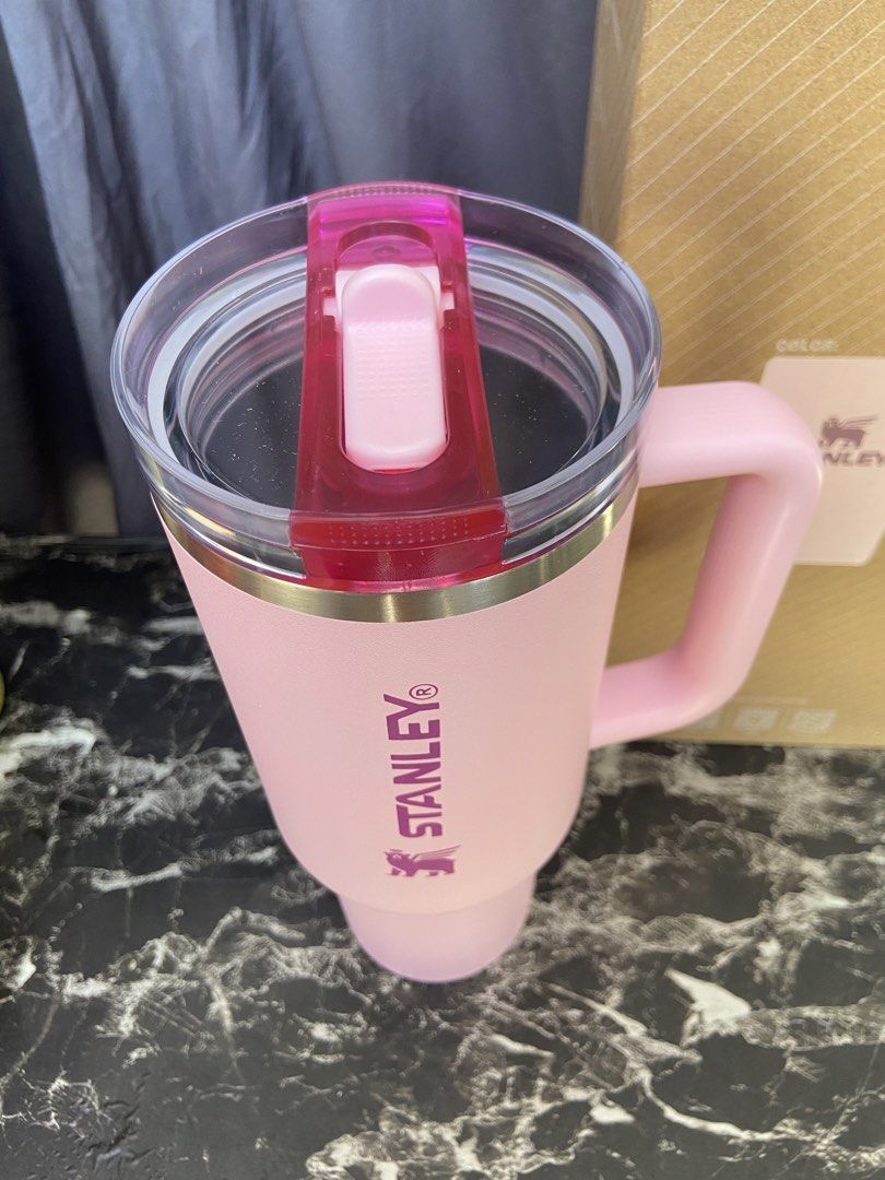 Stanley Quencher 40oz (Category: Everything Else Others) located in General Trias. Submitted by zenderella (Listing ID 1437620670, Image 3). Description: .