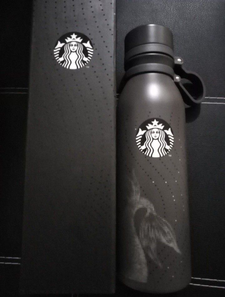 Starbucks Water Bottle with Box 2023 (Category: Water Bottles & Tumblers) located in Manila. Submitted by jco05 (Listing ID 1437729373, Image 1). Description: - Starbucks water bottle - Includes original box - Features iconic Starbucks logo - Sleek, dark design - Convenient carrying strap - Keeps drinks cold or hot - Ideal for on-the-go use - Great for Starbucks collectors.