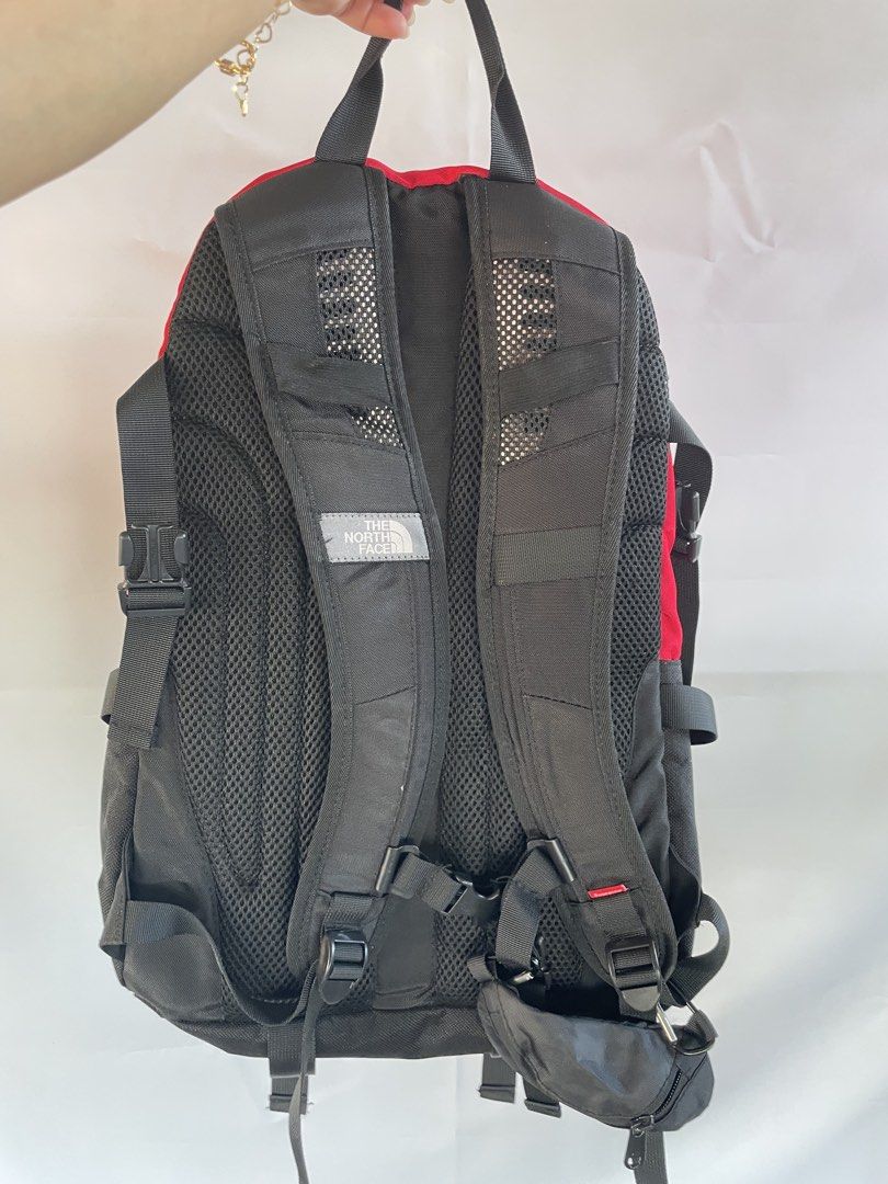 Supreme x The North Face Expedition Backpack (Category: Backpacks) located in Manila. Submitted by nina122386 (Listing ID 1437643753, Image 2). Description: .