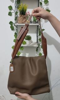 (Kategori: ) berada di . Dikirim oleh belvinstudio11 (ID iklan 1436572958, Gambar 1). Deskripsi: .