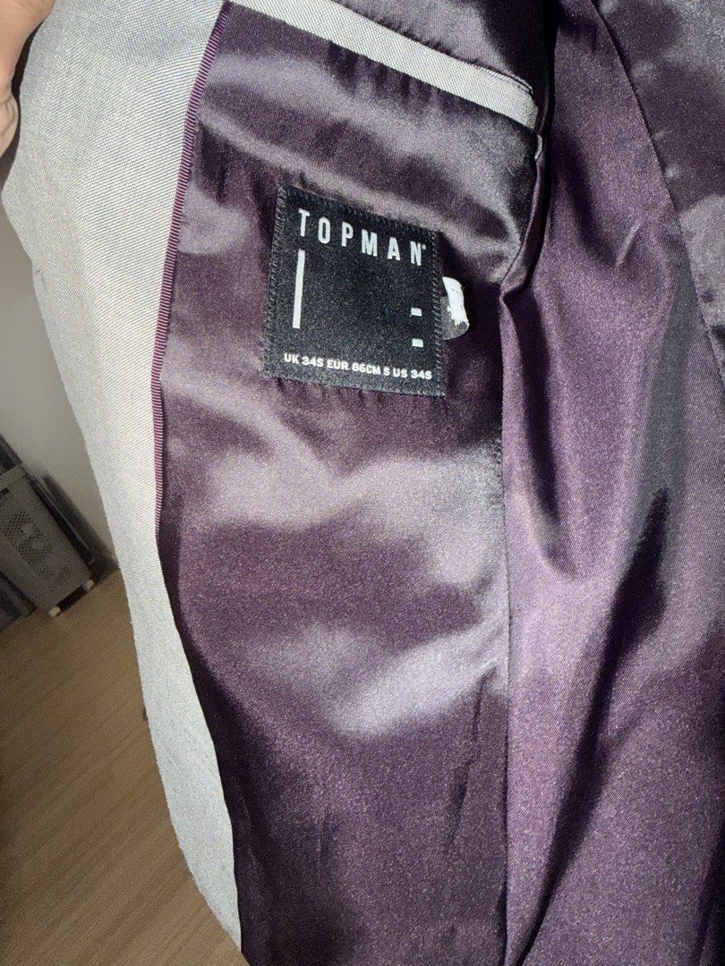 Topman Blazer (Category: Coats, Jackets and Outerwear) located in Gombak. Submitted by barangsempoi (Listing ID 1437726395, Image 3). Description: Beli RM 499 Condition 7/10.