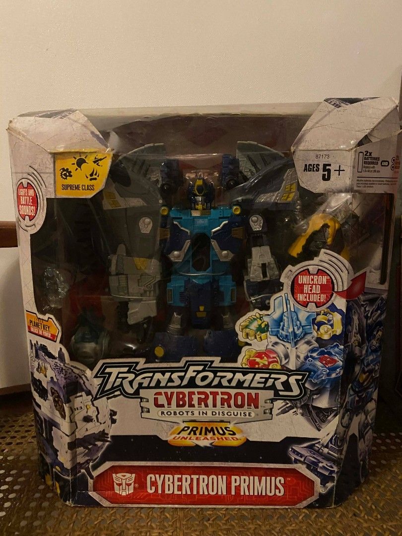 Transformers Cybertron Primus (Category: Action & Battle Toys) located in Cainta. Submitted by galleriesofartsandantiques (Listing ID 1437634349, Image 1). Description: Transformers Cybertron Primus Action Figure.