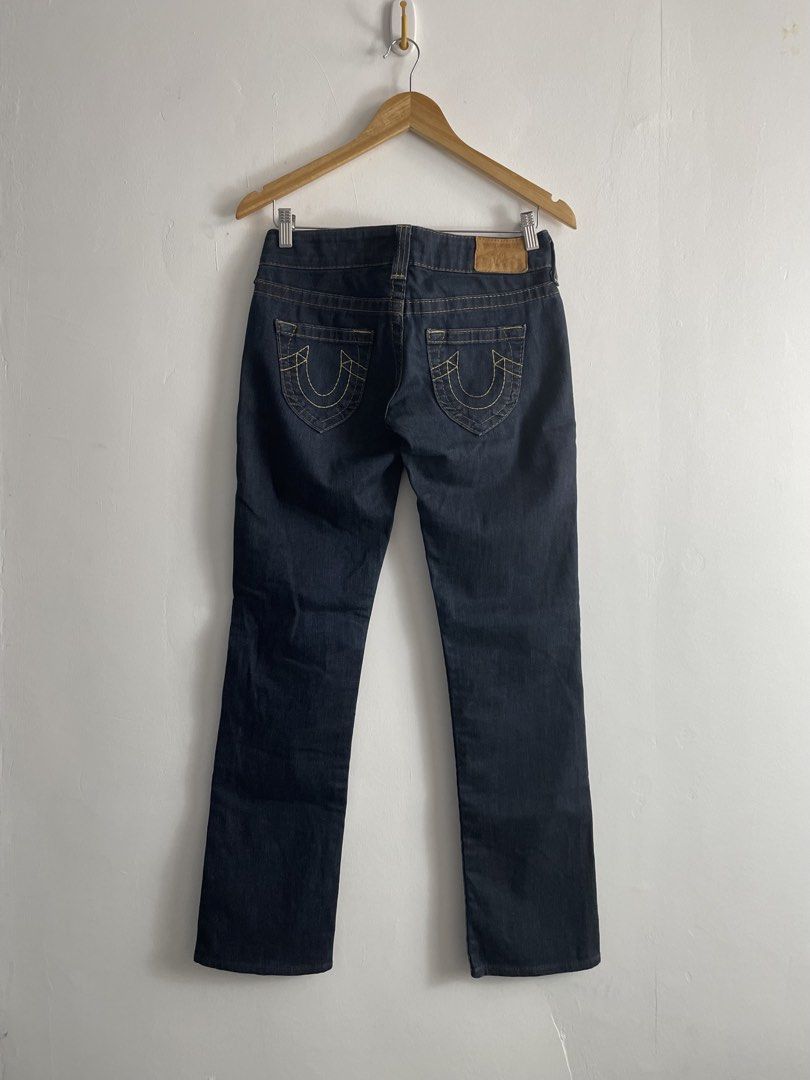 True Religion Denim Jeans (Category: Jeans) located in Cagayan de Oro. Submitted by providence.ph (Listing ID 1437663958, Image 2). Description: True Religion Denim Jeans Code- 110 Waist- 28-29 inch Crotch- 7 Length- 37.5 Leg opening- 14 Conditions rate: 10/10 Color rate: 10/10 —————————— Mine - ₱900 Steal - ₱949 Grab - ₱999 PS: Grab will automatically yours with free shipping fee. MOP: G-cash +shipping fee NOTE! Kindly check the details first be