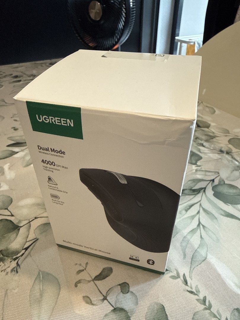 UGREEN Dual Mode Vertical Wireless Mouse452889633756948480
