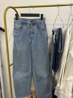 (Category: ) located in . Submitted by misshieboutique (Listing ID 1437603661, Image 1). Description: .
