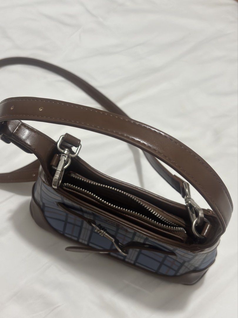 vanwalk cowboy shoulder underarm bag (Category: Shoulder Bags) located in San Manuel. Submitted by charliiize (Listing ID 1437672391, Image 2). Description: WTS LFB 🦢 - check my x account (@briannelizeee) for proofs 🛒 — vanwalk cowboy shoulder underarm bag — like new (never been used only for display) — no box, dust bag only price : ₱1,500 original price/got it for: ₱2,700 🗒️ ~ payo/dop ✅ - x sensi 📍- pangasinan 🚛 - jnt 🧾 - gcash can lower 