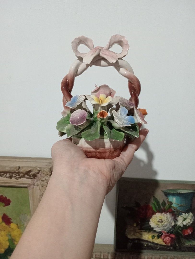 Vintage Capodimonte made in Italy (Category: Vintage Collectibles) located in Batangas. Submitted by girlmeetspurple (Listing ID 1437754067, Image 2). Description: .