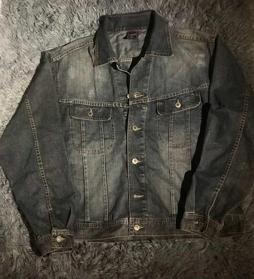 VTG ECKO x JAG DENIM JACKET & BAGGY JORTS (AUTHENTIC) (Category: Coats, Jackets and Outerwear) located in Manila. Submitted by cruzseanxx_ (Listing ID 1437676609, Image 2). Description: BOTH AUTHENTIC CRISPY BOTH NO ISSUE 10/10 COLOR RATE JORTS : 36W 25L 14THIGH 12HEM JACKET : 25L 21W.