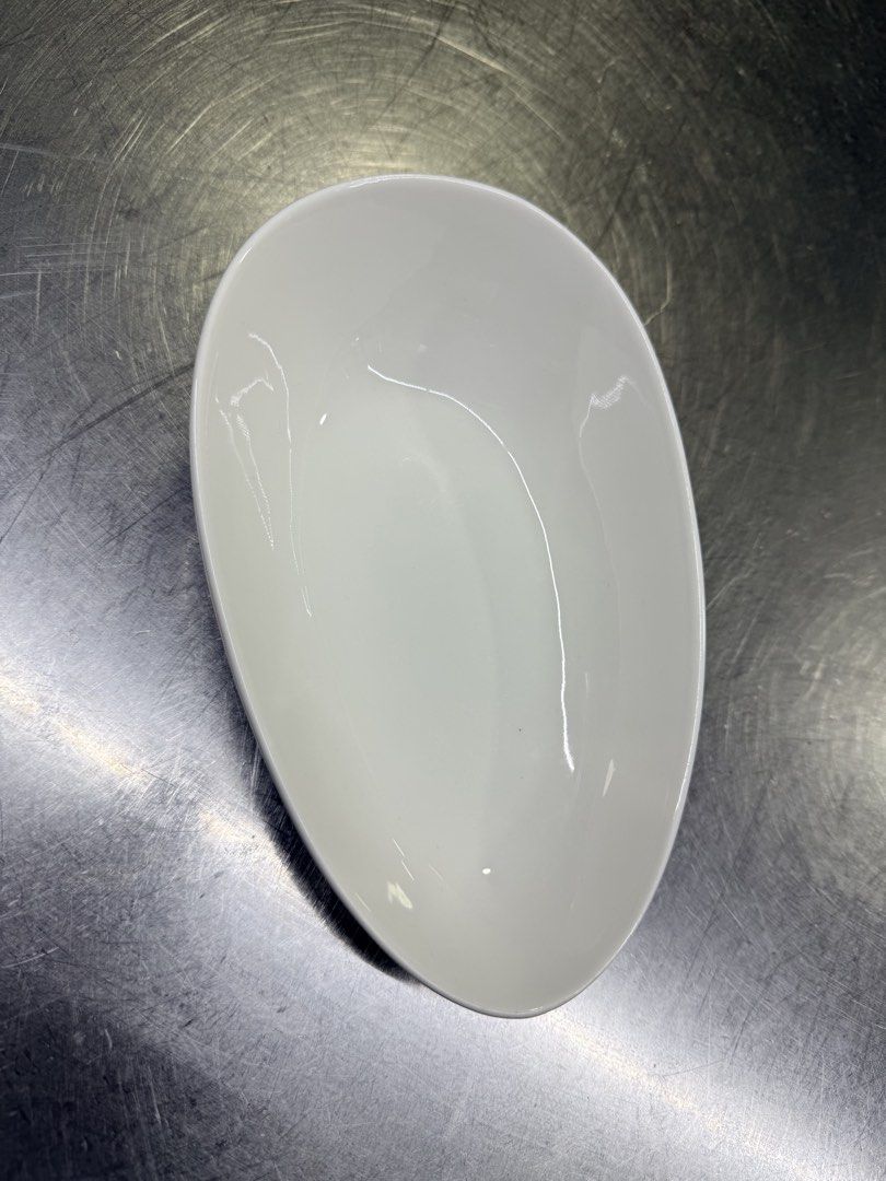 White Ceramic Oval Serving Bowl452741126214144001