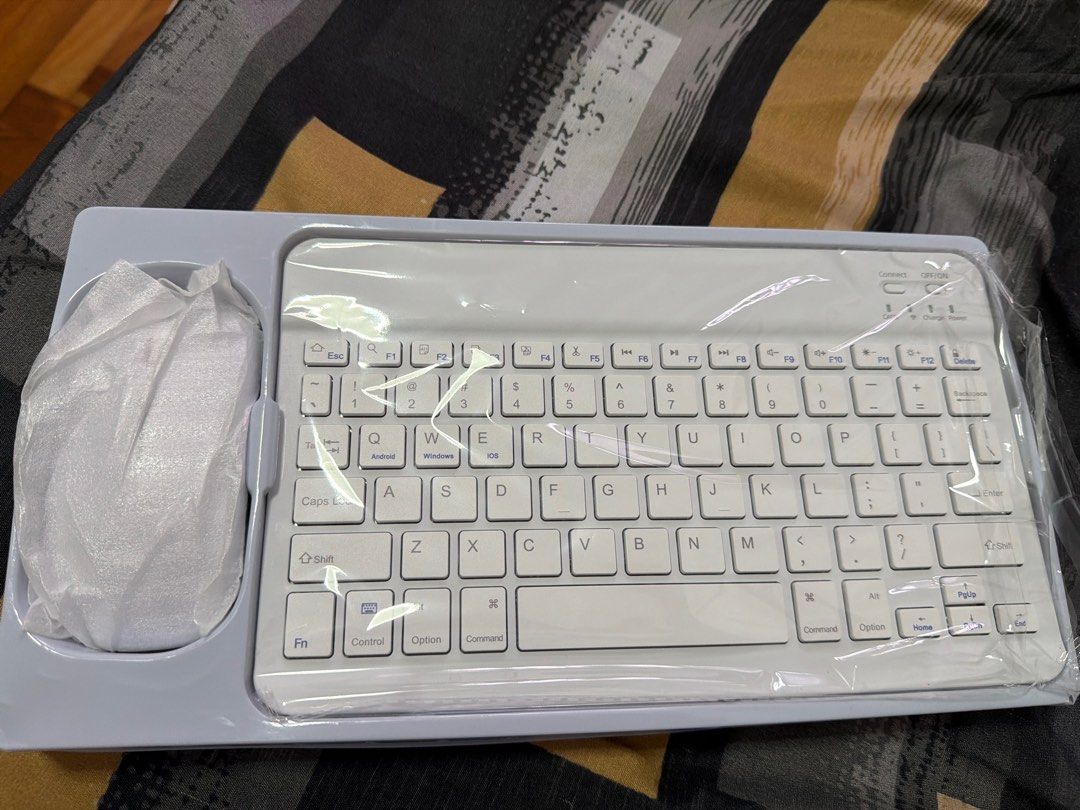 Wireless Keyboard and Mouse Kit452997886908180481