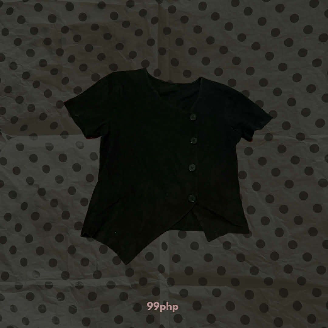 Y2k style shirts 99php each (Category: Shirts) located in Angeles City. Submitted by __28str (Listing ID 1437707443, Image 2). Description: 99php + sf eachh.
